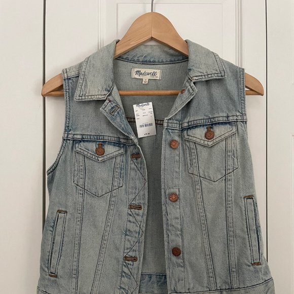 Madewell Jackets & Blazers - NEW Madewell Light Denim Vest in Cora Wash